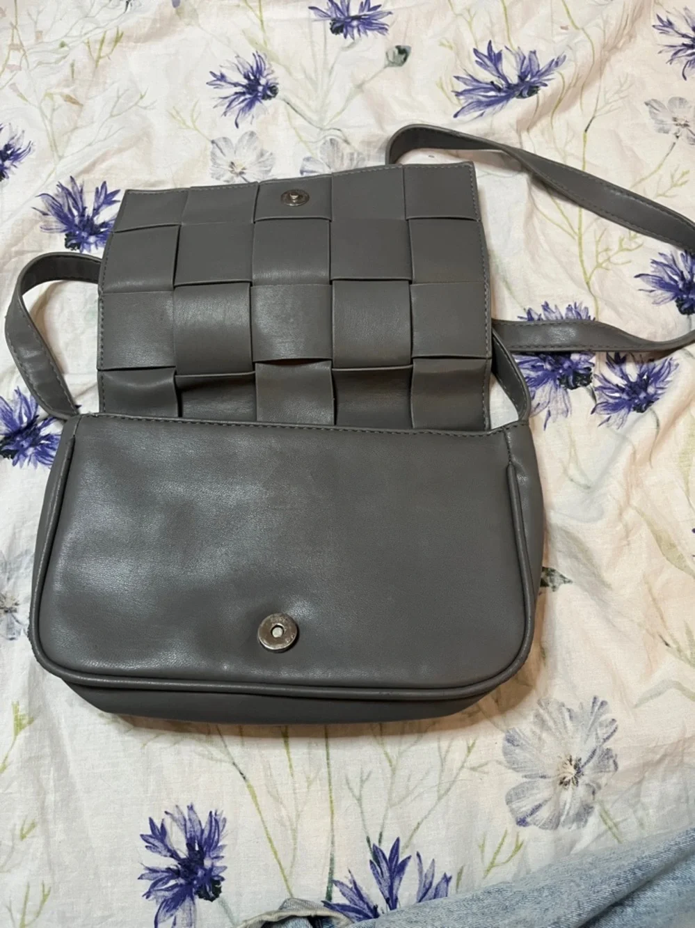 Woven Front Crossbody Bag in Gray - Picture 3 of 8